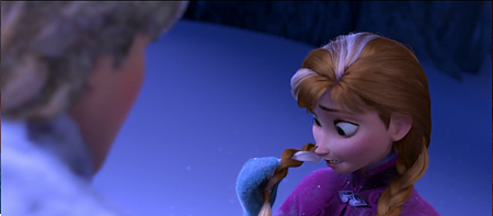 elsa-frozen-trailer-anna-white-hair1