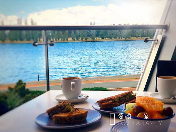 坎培拉 國家博物館 下午茶Lake Burley Griffin 坎培拉 國家博物館 下午茶Lake Burley Griffin