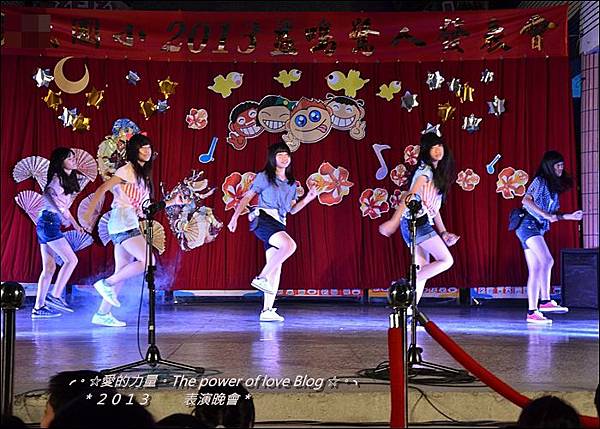 表演14.jpg 表演14.jpg