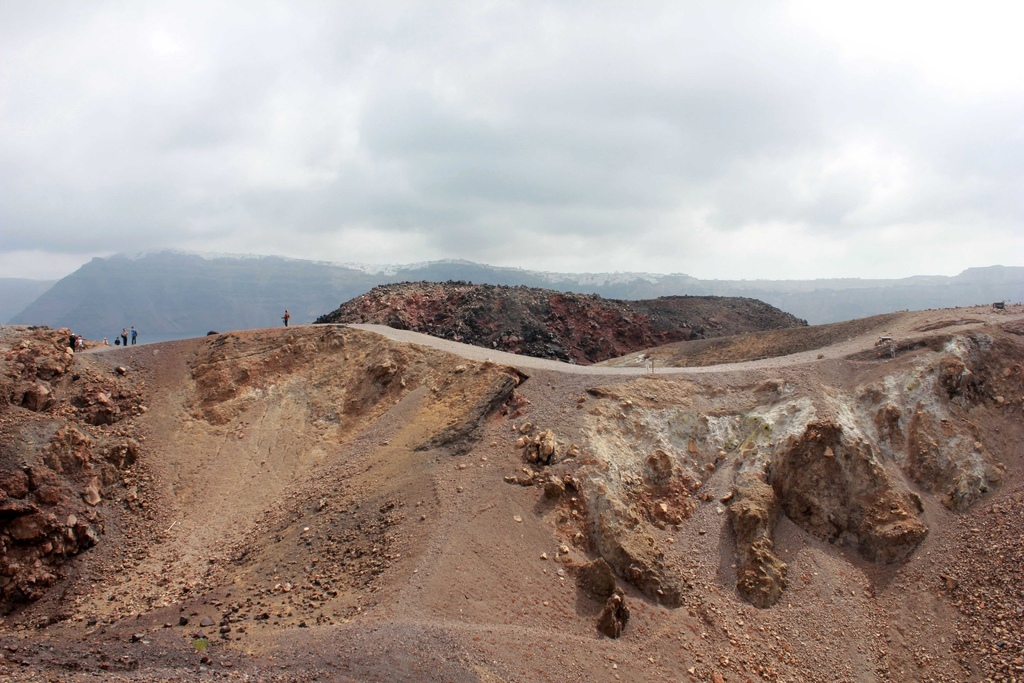 新卡梅尼火山島健行 (35).jpg