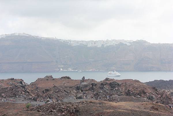 新卡梅尼火山島健行 (46).jpg