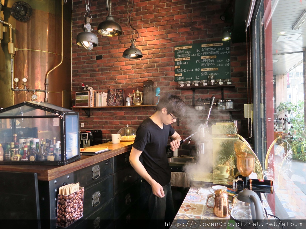 IMG_0025.JPG IMG_0025.JPG