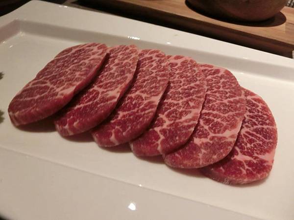 厚切無骨牛.jpg 厚切無骨牛.jpg