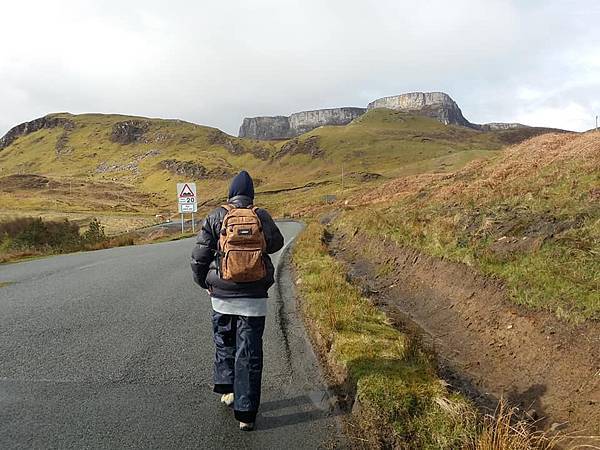 hiking pic_02.jpg hiking pic_02.jpg