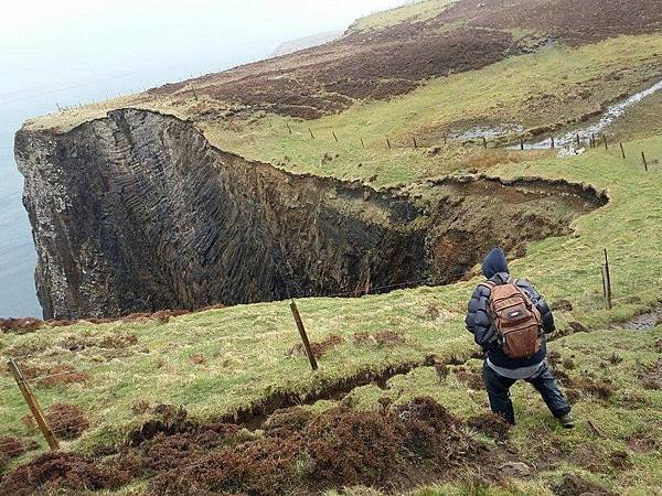 hiking pic_10.jpg hiking pic_10.jpg