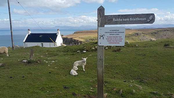 hiking pic_14.jpg hiking pic_14.jpg