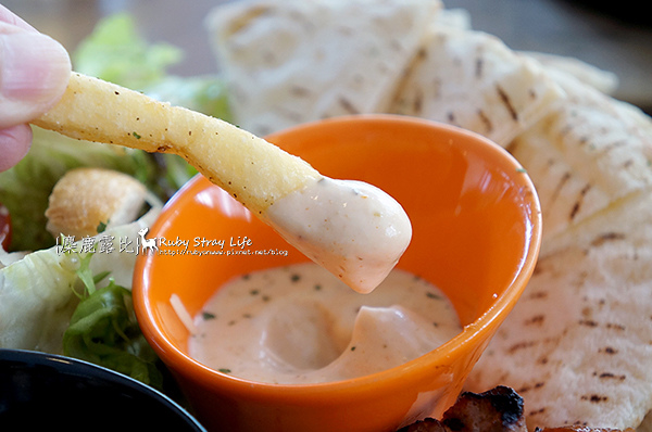 DSC03969羅莫拉醬(remoulade)像千島.jpg DSC03969羅莫拉醬(remoulade)像千島.jpg