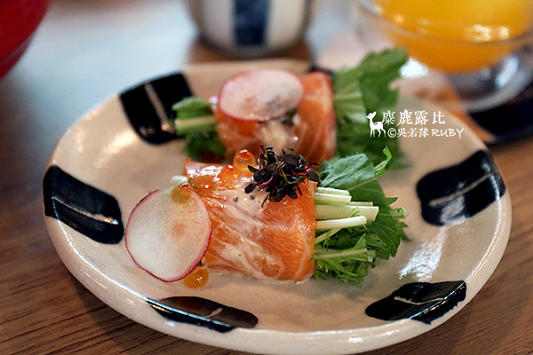 IMGL2238米滋娜鮭魚捲.jpg IMGL2238米滋娜鮭魚捲.jpg