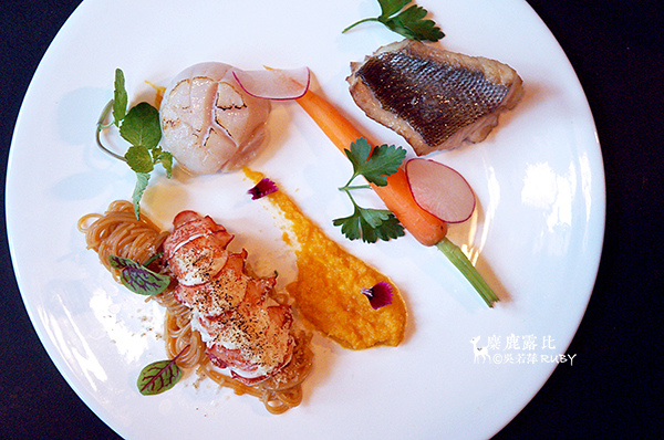 DSC09205龍蝦天使細麵、薑胡蘿蔔調醬、干貝.jpg DSC09205龍蝦天使細麵、薑胡蘿蔔調醬、干貝.jpg