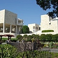 從花園看過去的getty center