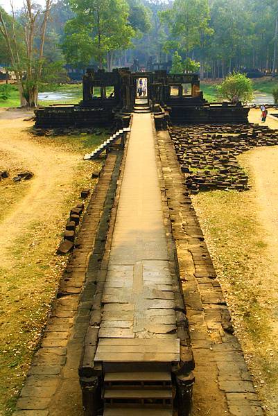 Baphuon Temple (7).JPG