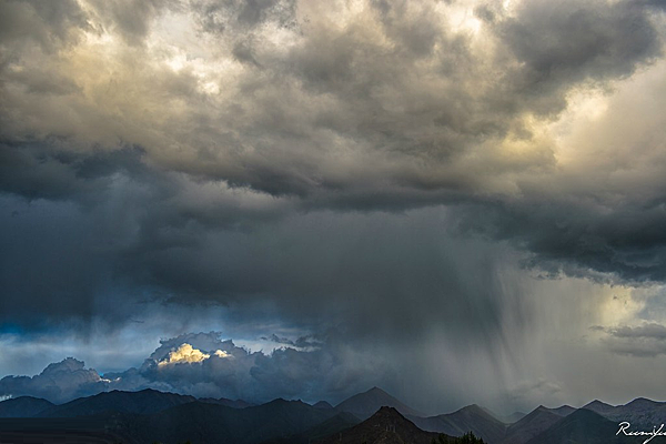 山雨欲來.png