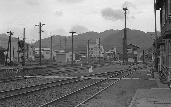 東舞鶴車站舊照(1979.8.26).png