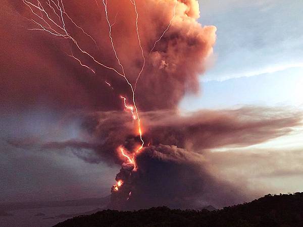 火山.jpg