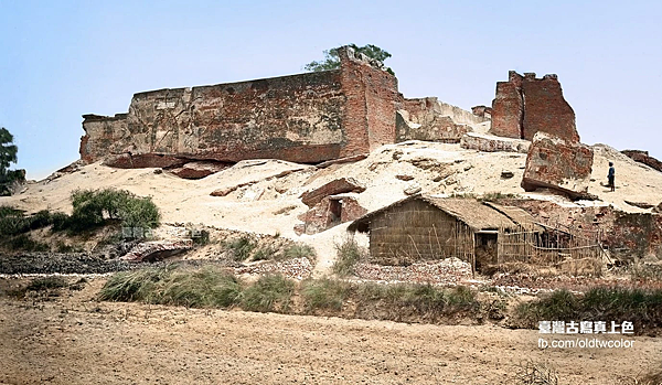 1871約翰湯姆生拍攝之安平熱蘭遮堡.png