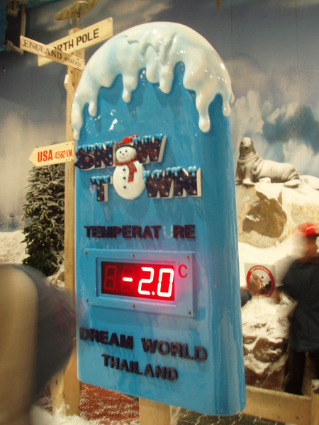 1-夢幻世界裡的雪屋