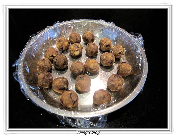 巧克力球做法6.JPG 巧克力球做法6.JPG