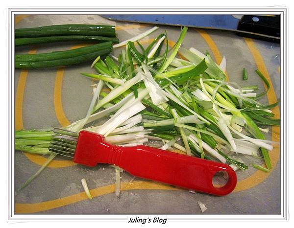 蔥油雞絲做法1.JPG