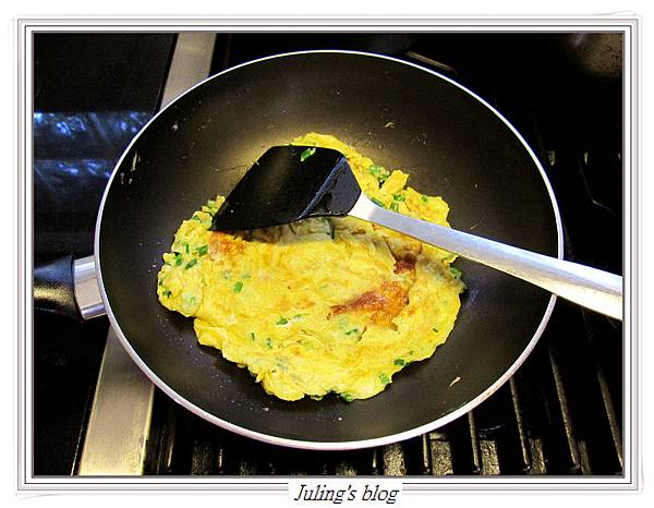 蔥香叉燒烘蛋做法4.JPG