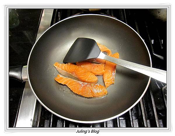 鮭魚煎餅做法2.JPG 鮭魚煎餅做法2.JPG