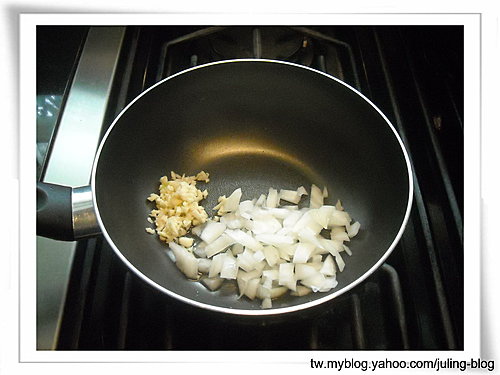 蕃茄淋醬蛋包飯3.jpg