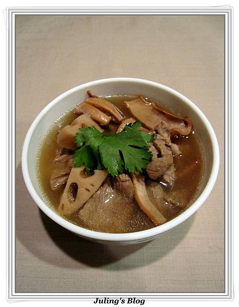 香魷蓮藕排骨湯1.jpg 香魷蓮藕排骨湯1.jpg