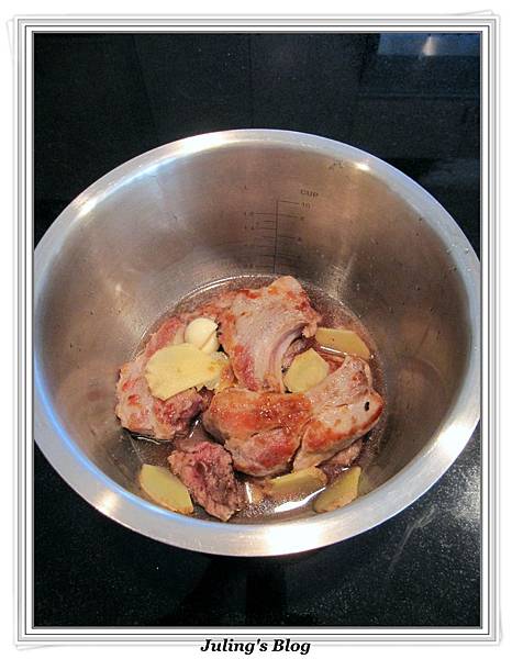用電飯鍋做韓式烤肉醬燒肋排做法4.JPG