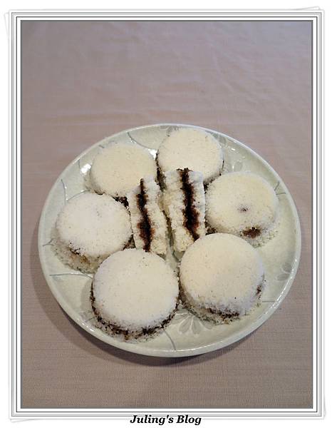黑糖芝麻鬆糕1.JPG 黑糖芝麻鬆糕1.JPG