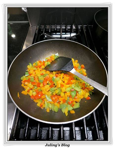 碎炒里肌彩椒做法8.JPG 碎炒里肌彩椒做法8.JPG