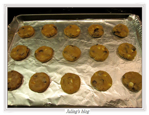 Nutella Stuffed Chocolate Chip Cookies12.jpg