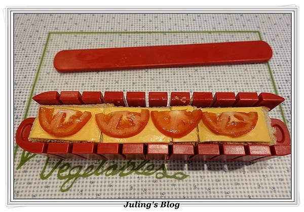 Stackable Appetizer Maker13.JPG Stackable Appetizer Maker13.JPG