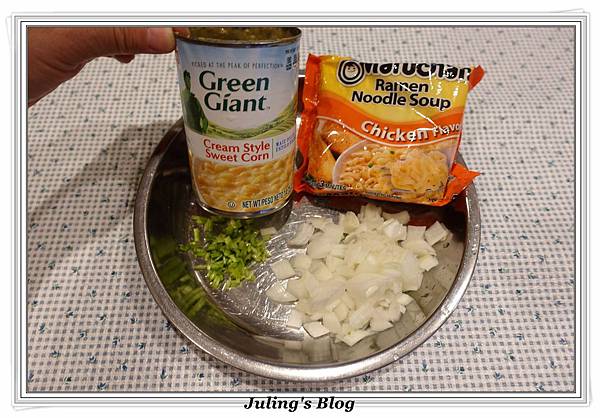 泡麵玉米濃湯做法1.JPG