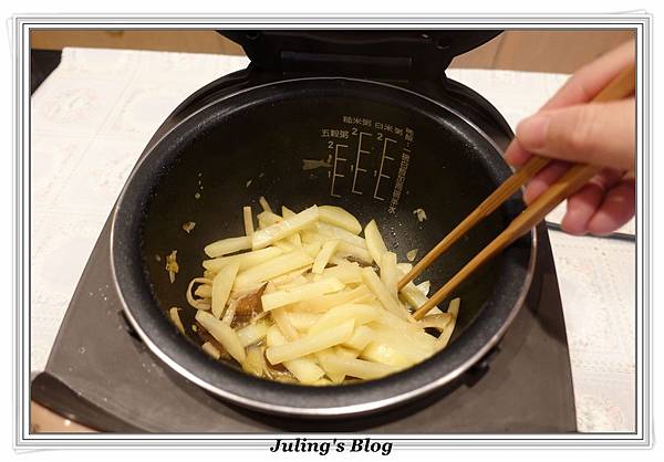 筍絲炒馬鈴薯做法5.JPG