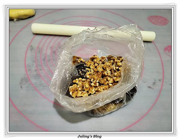 蛋黃酥&棗泥核桃酥做法26.jpg