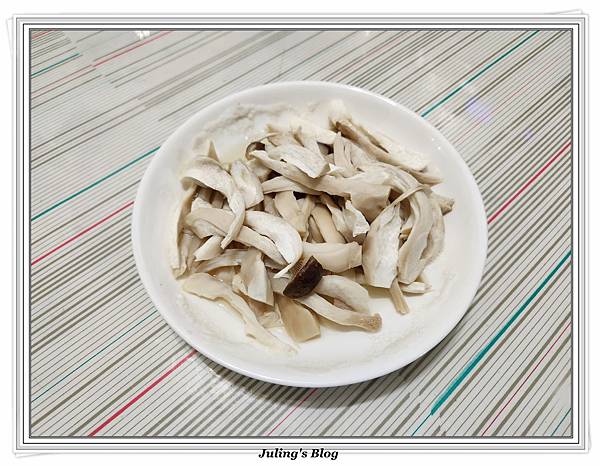 杏鮑菇素肉條做法4.jpg