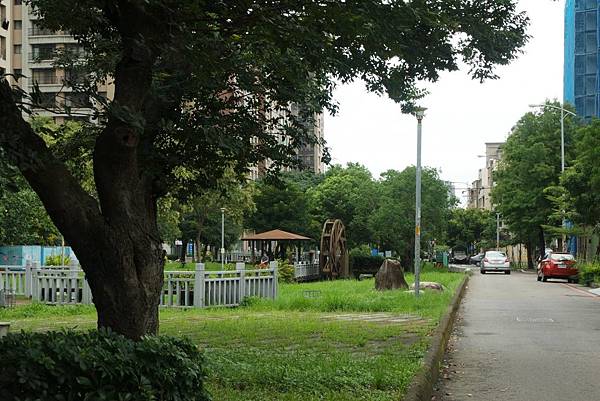 30048.jpg 30048.jpg