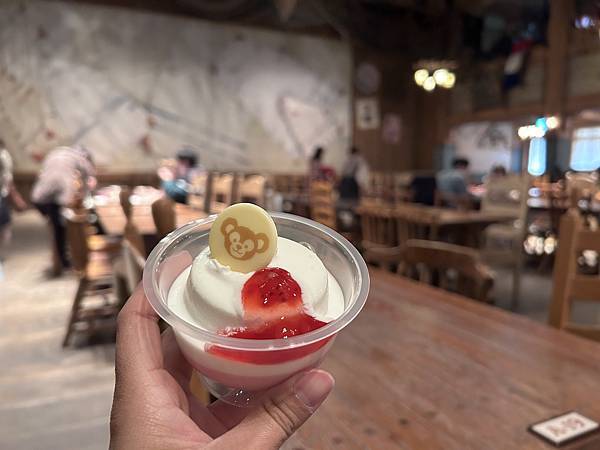 【親子旅遊】東京迪士尼秀餐廳-三種秀一次公開，海洋達菲秀/陸