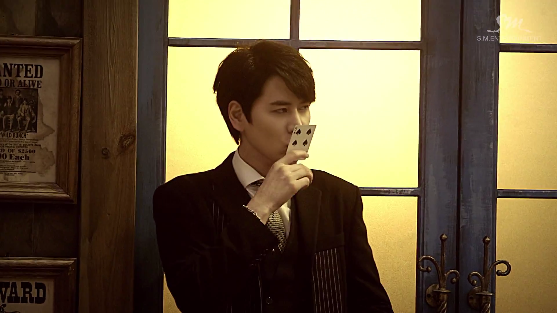 《Mamacita》MV剧情版 (1)