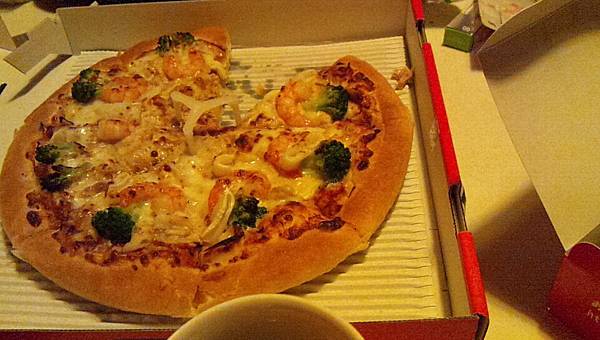 晚餐吃PIZZA
