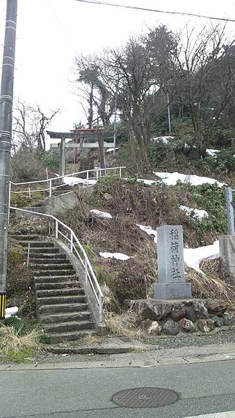 在山上的神社