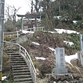 在山上的神社