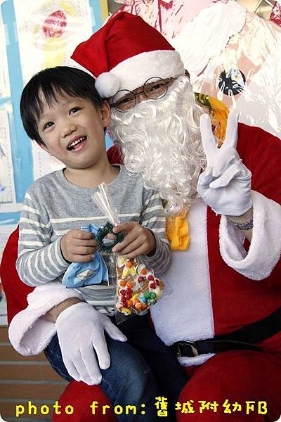 104XMAS-33.jpg 104XMAS-33.jpg