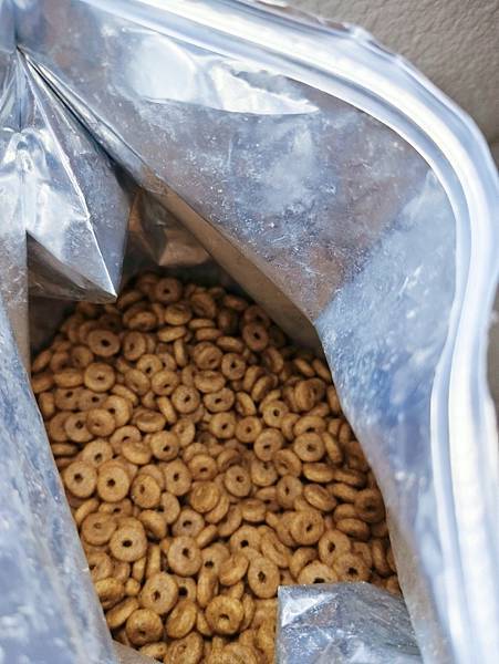 毛孩愛吃開箱 老犬飼料推薦 法國皇家ROYAL CANI 毛孩愛吃開箱 老犬飼料推薦 法國皇家ROYAL CANI