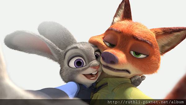 flex_tablet_zootopia_selfie_c781d089.jpeg