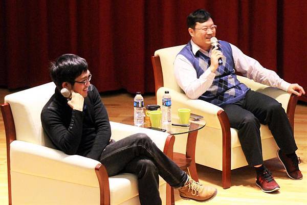 106彭傑&王士豪老師台北商業大學演講04 106彭傑&王士豪老師台北商業大學演講04