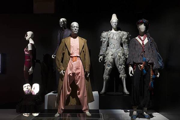 David Bowie IS Fashion David Bowie IS Fashion