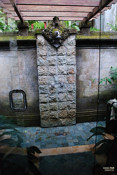 Bali Ubud Puri Wulandari outdoor shower room Bali Ubud Puri Wulandari outdoor shower room