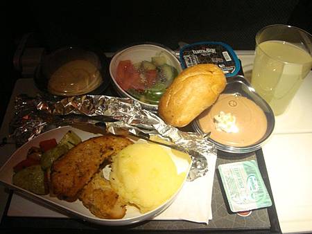 0715001-土耳其航空餐.JPG