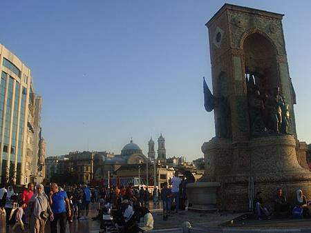 0713512-Taksim Square塔克辛廣場.JPG