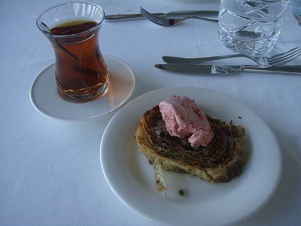 0714467-Fine Dine İstanbul餐廳(此行最棒的甜點).JPG